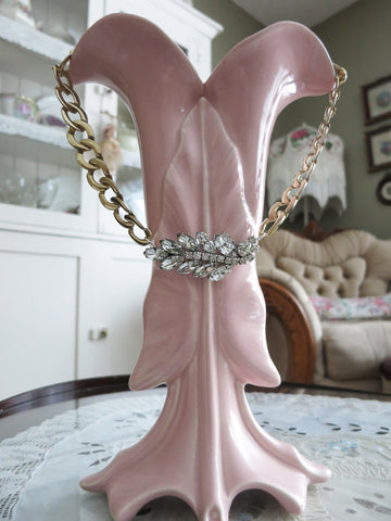 Rhinestone Leaf Necklace With Chunky Chain