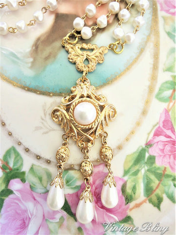 Pearl Teardrop Necklace