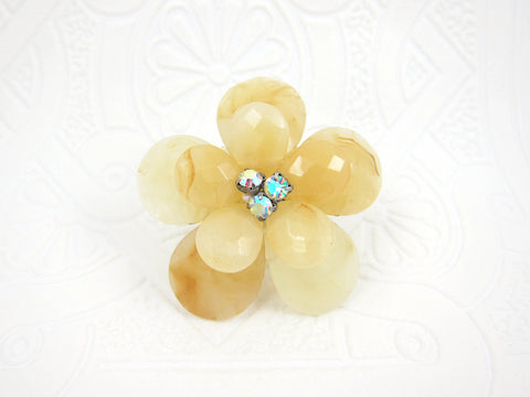 Large Vanilla Flower Ring